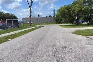 709 E 119th Ave, Tampa, FL 33612 - Photo 23
