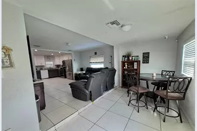 709 E 119th Avenue, Tampa, FL 33612 - Photo 3