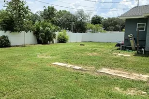 709 E 119th Ave, Tampa, FL 33612 - Photo 19