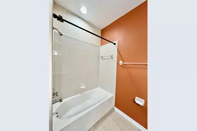 9606 Oak Glade Avenue, Tampa, FL 33647 - Photo 7