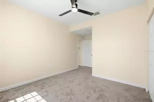 701 Mirror Lake Dr N, Saint Petersburg, FL 33701 - Photo 31