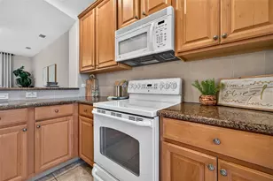 7172 Islamorada Cir, Seminole, FL 33777 - Photo 13