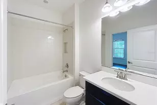8335 Alberata Vista Dr, Tampa, FL 33647 - Photo 17