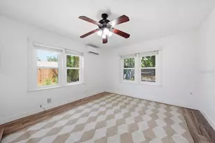 745 Alamanda Wy S, Saint Petersburg, FL 33705 - Photo 23