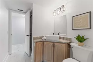 4000 14th Way NE, Saint Petersburg, FL 33703 - Photo 13