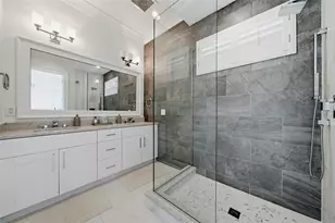 182 Brightwater Dr, Clearwater Beach, FL 33767 - Photo 29