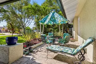 725 Del Oro Dr, Safety Harbor, FL 34695 - Photo 11