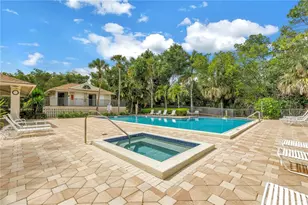 990 San Carlos Ct NE, Saint Petersburg, FL 33702 - Photo 39