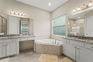 30867 Lindentree Dr, Wesley Chapel, FL 33543 - Photo 19