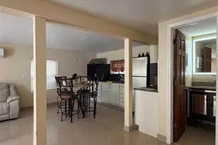 1212 E Columbus Dr, Tampa, FL 33605 - Photo 11