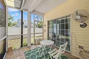 902 Woodbridge Ct, Safety Harbor, FL 34695 - Photo 39