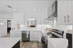 4145 Harrisburg St NE, Saint Petersburg, FL 33703 - Photo 5