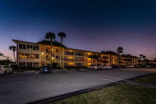 4700 Cove Cir, Saint Petersburg, FL 33708 - Photo 33