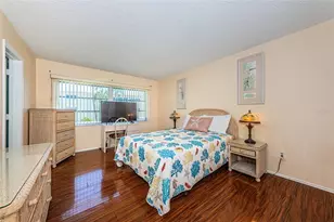 4700 Cove Cir, Saint Petersburg, FL 33708 - Photo 23