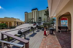 4700 Cove Cir, Saint Petersburg, FL 33708 - Photo 41