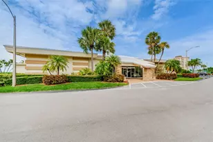 4700 Cove Cir, Saint Petersburg, FL 33708 - Photo 35