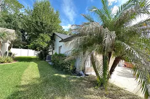 26035 Loblolly Ln, Land O Lakes, FL 34639 - Photo 5