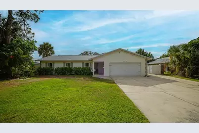 5218 Venetian Boulevard NE, Saint Petersburg, FL 33703 - Photo 1