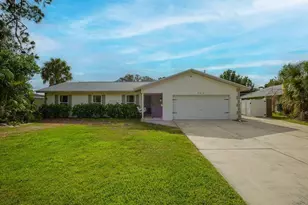 5218 Venetian Blvd NE, Saint Petersburg, FL 33703 - Photo 1