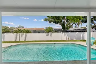 6035 19th St NE, Saint Petersburg, FL 33703 - Photo 31
