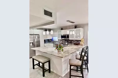7003 Sunset Way #8, Saint Pete Beach, FL 33706 - Photo 5