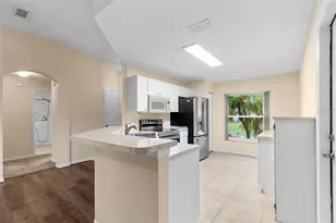1414 Bluewater Dr, Sun City Center, FL 33573 - Photo 15