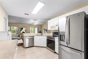 1414 Bluewater Dr, Sun City Center, FL 33573 - Photo 17