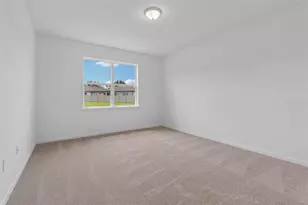 11243 Sycamore Glen Loop, Thonotosassa, FL 33592 - Photo 5