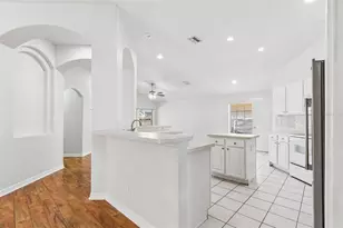 1229 Crimson Clover Ln, Wesley Chapel, FL 33543 - Photo 5