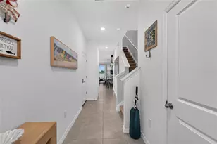 472 Mangrove Shade Cir, Apollo Beach, FL 33572 - Photo 9