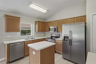 623 Straw Lake Dr, Brandon, FL 33510 - Photo 15