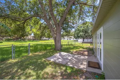 511 Center Point Road, Valrico, FL 33594 - Photo 5