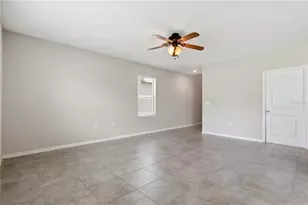 7412 Rosy Periwinkle Ct, Tampa, FL 33619 - Photo 9