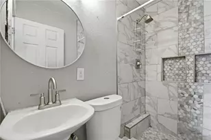 1340 13th Ave S, Saint Petersburg, FL 33713 - Photo 7