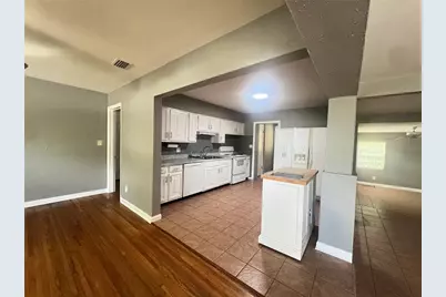 3900 17th Street N, Saint Petersburg, FL 33714 - Photo 5