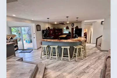 735 79th Circle S, Saint Petersburg, FL 33707 - Photo 9