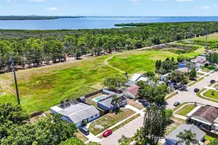 619 Timber Bay Cir E, Oldsmar, FL 34677 - Photo 55