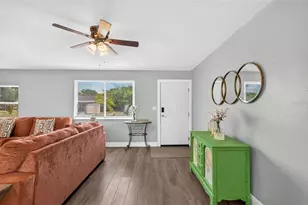 619 Timber Bay Cir E, Oldsmar, FL 34677 - Photo 5