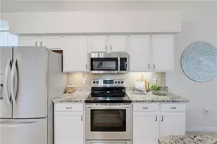 11204 Clear Oak Cir, New Port Richey, FL 34654 - Photo 15