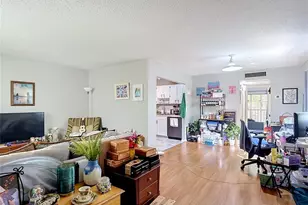 11805 Raintree Lake Ln, Temple Terrace, FL 33617 - Photo 5