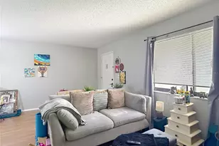 11805 Raintree Lake Ln, Temple Terrace, FL 33617 - Photo 9