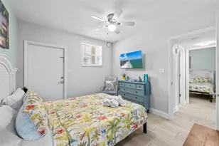 530 Mandalay Ave, Clearwater Beach, FL 33767 - Photo 15
