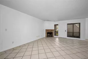 10626 Longwood Dr, Seminole, FL 33777 - Photo 5