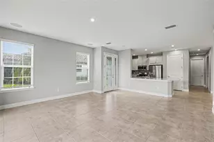 10930 Wendover Dr, Palmetto, FL 34221 - Photo 5