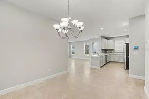 10930 Wendover Dr, Palmetto, FL 34221 - Photo 9