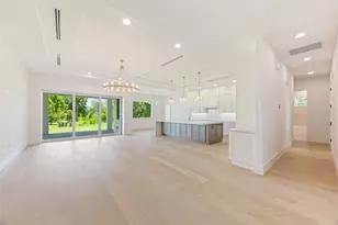 1336 Hays Rd, Tarpon Springs, FL 34689 - Photo 11