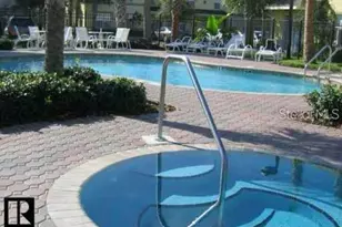 110 Coquina Bay Drive, Saint Petersburg, FL 33705 - Photo 3