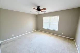 110 Coquina Bay Drive, Saint Petersburg, FL 33705 - Photo 9