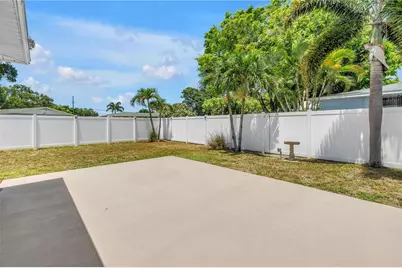 2375 37th Street N, Saint Petersburg, FL 33713 - Photo 49