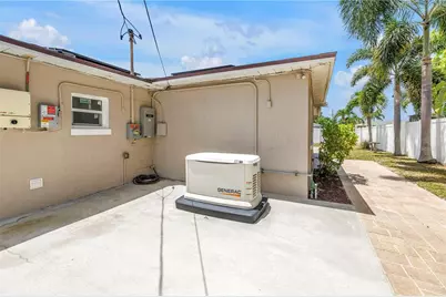 2375 37th Street N, Saint Petersburg, FL 33713 - Photo 55